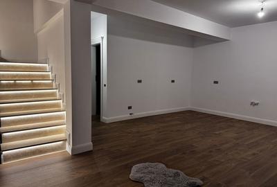 Casă cu 4 camere cu Teren 180 Mp în Domenii - 1