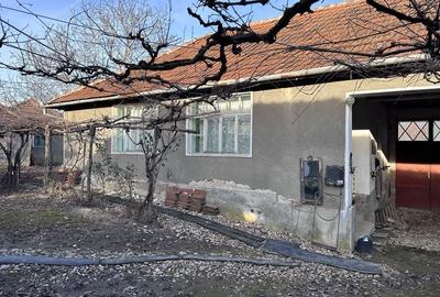 Casă cu 3 camere în Valea Mare de Codru - 1