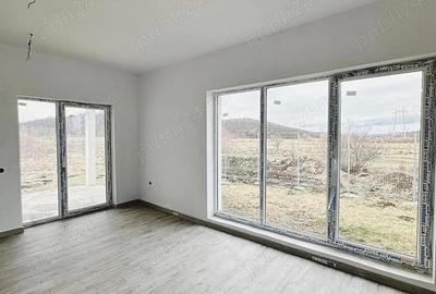 Casa noua, intabulata, in Harman. - 4