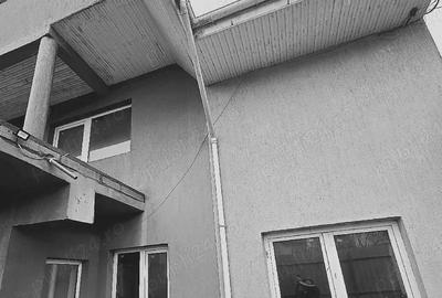 Spațiu comercial, de 140 mp, în Central - 3