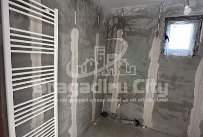 Casă cu 3 camere cu Teren 378 Mp în Central - 2