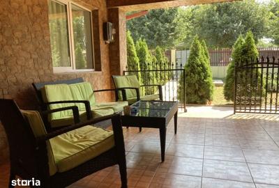 Casă cu 4 camere cu Teren 300 Mp în 23 August - 2