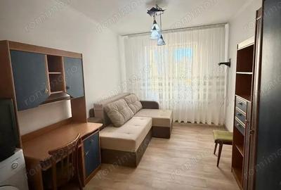 Garsonieră decomandată în 13 Septembrie