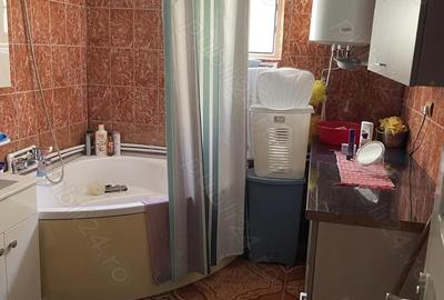 Casă cu 5 camere în Central - 2