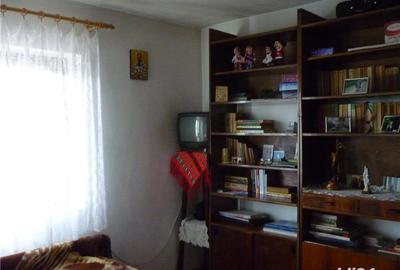 Apartament cu 4 camere decomandat în Central - 1