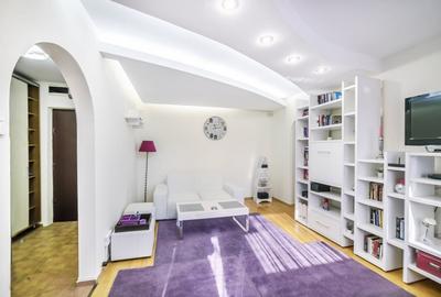 Apartament cu 2 camere semidecomandat, mobilat în 1 Mai