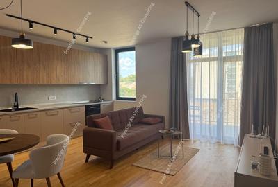 Apartament cu 2 camere semidecomandat, mobilat în Central - 2