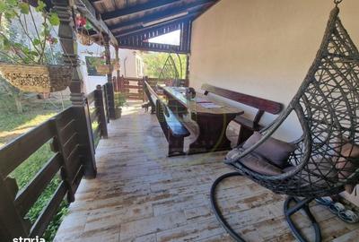 Casă cu 4 camere în Lăpuș