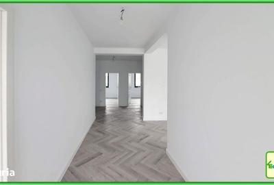 Casă cu 4 camere decomandat cu Teren 450 Mp în Strejnicu