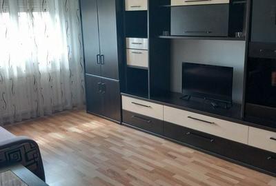 Apartament cu 2 camere decomandat în 1 Mai