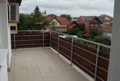 Apartament cu 4 camere decomandat, mobilat în Între Lacuri - 20