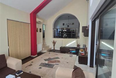 Casă cu 5 camere cu Teren 300 Mp în Bucium - 8