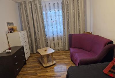 Garsonieră decomandată în Complex Studențesc - 1