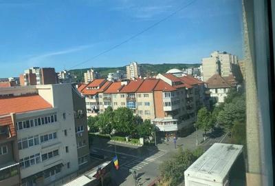 Apartament cu 2 camere decomandat în Central - 3