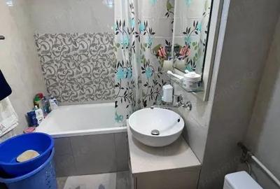 Apartament cu 3 camere decomandat în Rovine - 6