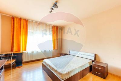 Apartament cu 3 camere de inchiriat - Zona Intim - 3
