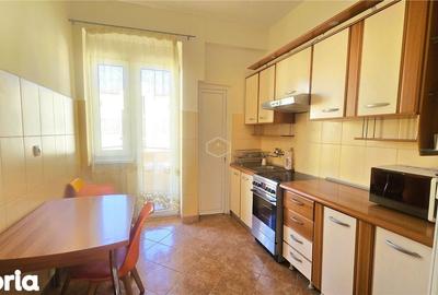 Apartament cu 3 camere decomandat, mobilat în Central - 9