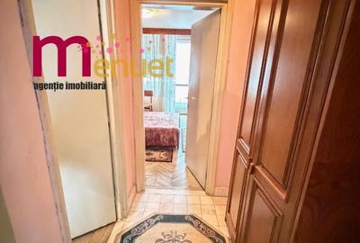 Apartament 2 camere,zona Piata Veche,etaj 3 - 1
