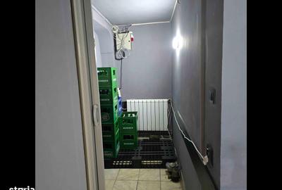 Spațiu comercial, de 90 mp, în Central