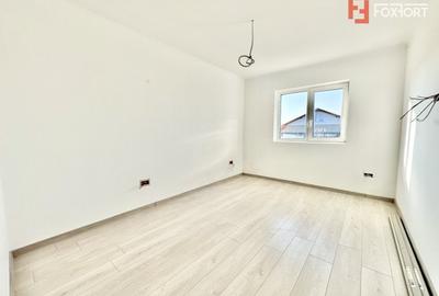 Duplex cu 4 camere cu Canalizare în Moșnița Nouă - 7