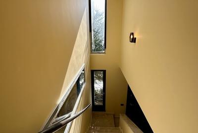 Casă cu 4 camere cu Teren 220 Mp în Prelungirea Ghencea - 2