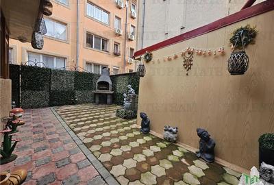 Casa spatioasa si versatila de vanzare in Eforie Nord ideala pentru locuinta + afacere! - 13