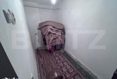 Casă cu 3 camere cu Teren 1432 Mp în Central - 1