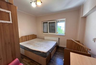 Apartament cu 2 camere decomandat, mobilat în Radu Negru - 4