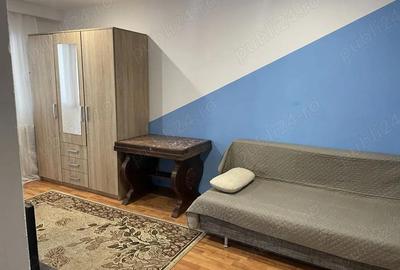 Garsonieră decomandată în Central - 2