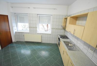 CARAMFIL BOUTIQUE/ SPATIU DE BIROU 150 MP / PARCARE - 21