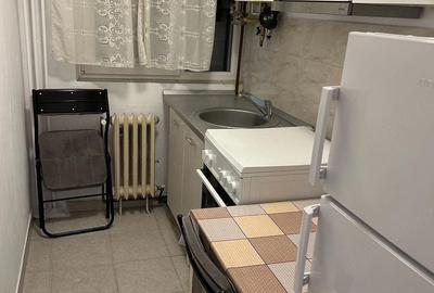 Apartament cu 2 camere semidecomandat în Complex Studențesc