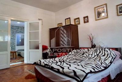 Casa de vanzare in Ineu formata din 2 cladiri - 18