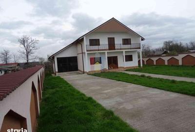 Apartament cu 5 camere în Central - 18