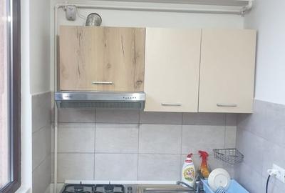 Garsonieră decomandată în Militari