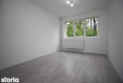 Apartament cu 2 camere decomandat în Titan