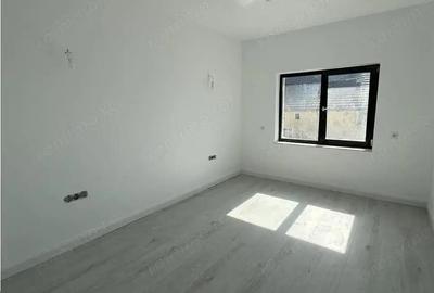 Casa la cheie cu 4 camere 3 bai si teren de 290 mp zona Brana Selimbar - 3