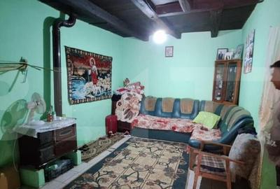 Casă cu 3 camere cu Teren 4200 Mp în Central - 20