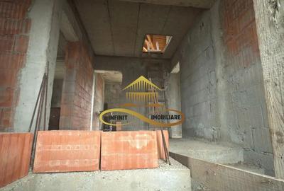 Casă cu 4 camere cu Canalizare în Calea Moldovei - 2