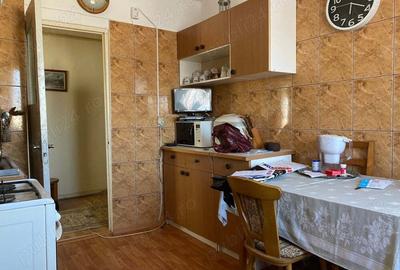 Vand apartament 2 camere, ora? Calarasi - 2