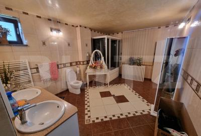 Casa S+P+2, teren 1200 mp, zona Lapus - 12