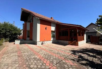 Casă cu 4 camere în Zăvoi - 15