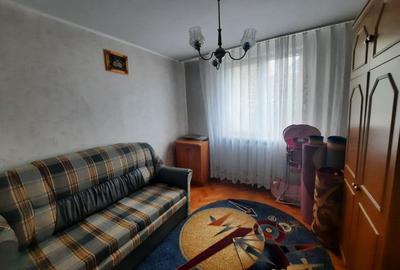 Apartament cu 3 camere semidecomandat în Dărmănești - 3