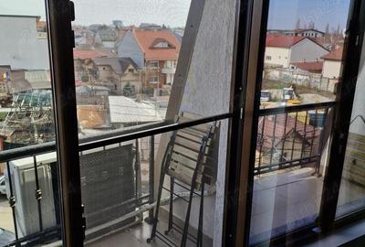 Apartament cu 2 camere decomandat în Dămăroaia