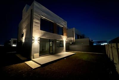 Casă individuală cu 4 camere cu Teren 300 Mp în Tunari - 3