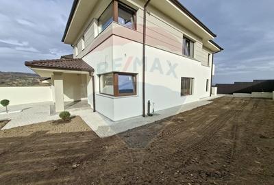 Vilă Individuală în Cisnădioara - 4