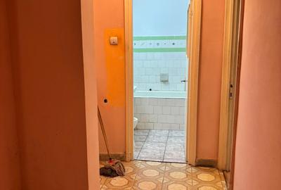 Apartament cu 3 camere decomandat în Tomis II