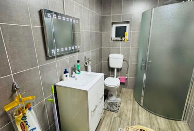 Casă cu 2 camere în Petros