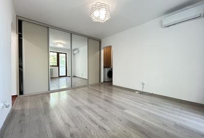 Apartament cu 3 camere semidecomandat în Tomis Nord - 1