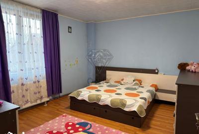 Casă cu 6 camere cu Teren 517 Mp în Târgșoru Vechi - 11