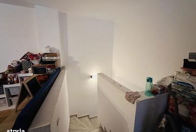 Casă cu 4 camere în Dudu